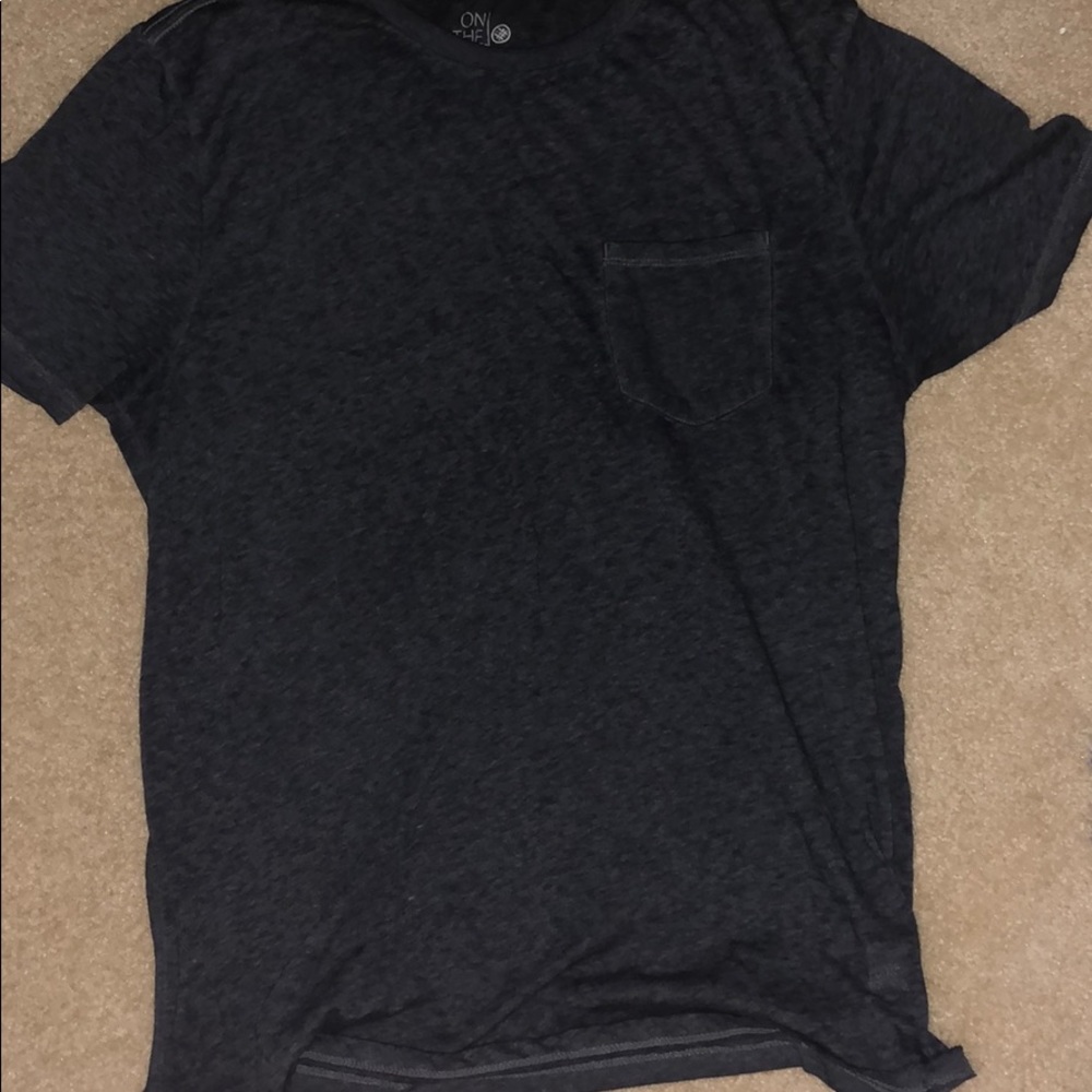 feathered dark grey men’s shirt